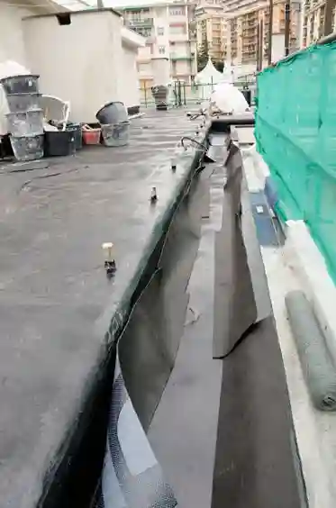 عزل أسطح للمباني السكنية والتجارية بالرياض